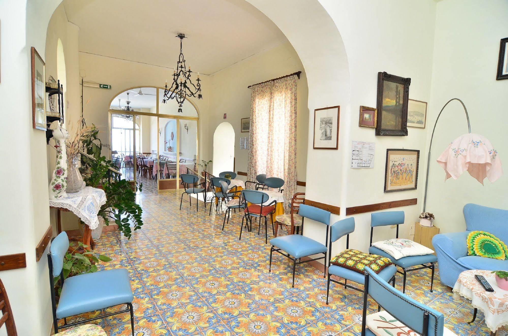 Hotel Terme Marina Lacco Ameno  Exterior photo
