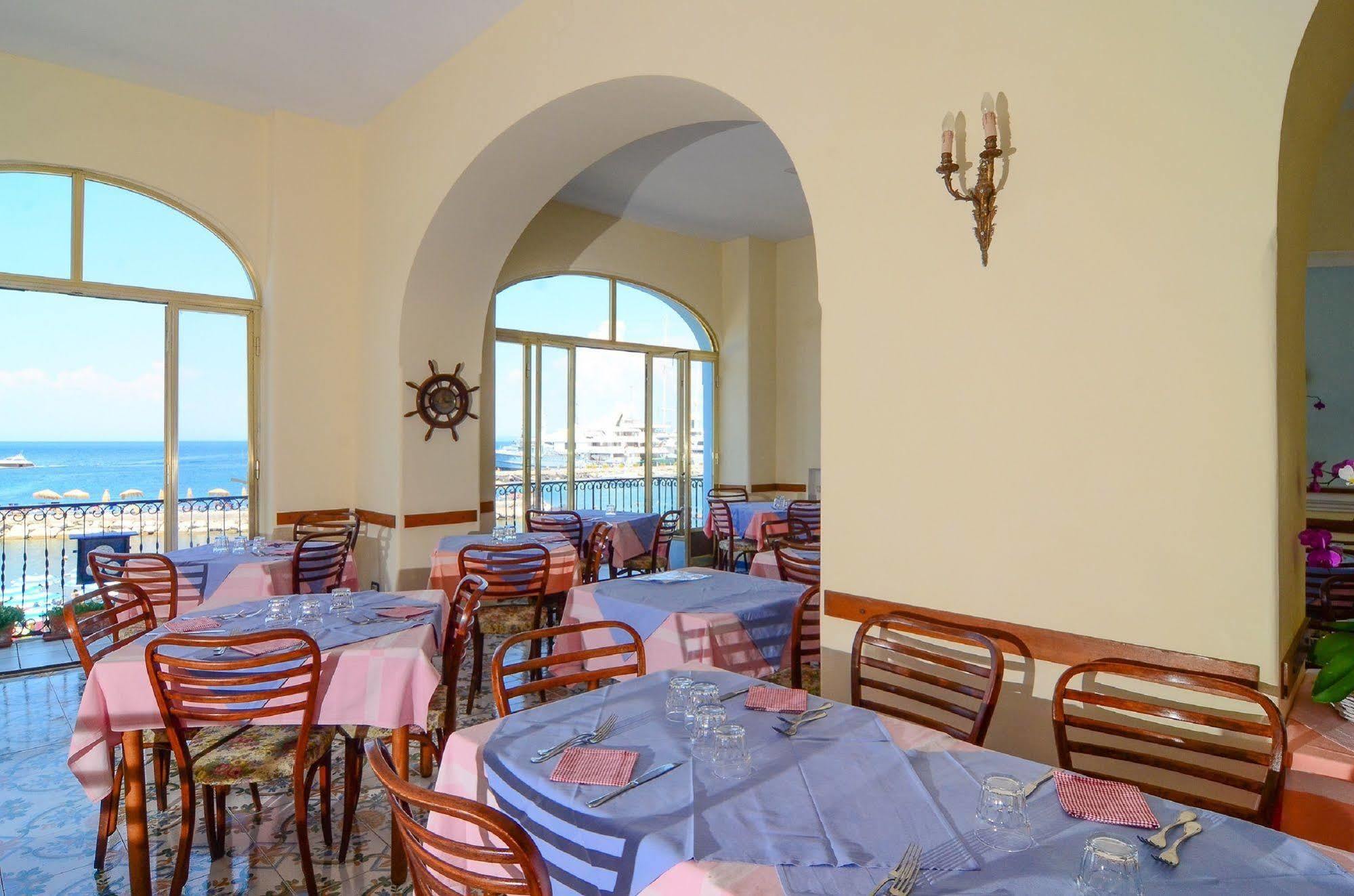 Hotel Terme Marina Lacco Ameno  Exterior photo